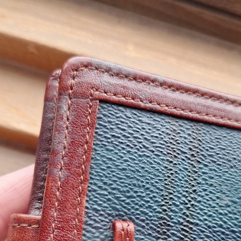 Polo by Ralph Lauren Vintage Leather Bifold Wallet - Picture 16 of 16
